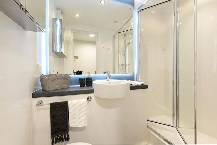 1 Bedroom Flat To Rent In St. James Road, Glasgow, G4