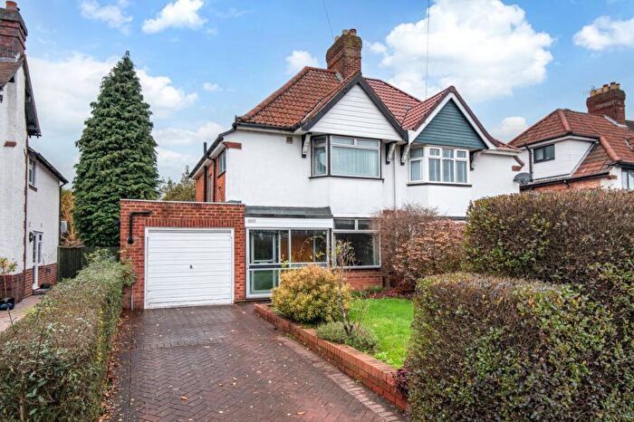 3 Bedroom Semi Detached House For Sale In Birmingham Road, Marlbrook, Bromsgrove, Worcestershire, B61