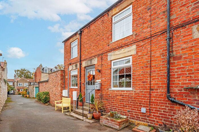 2 Bedroom Cottage For Sale In Eastgate, Pickering, YO18