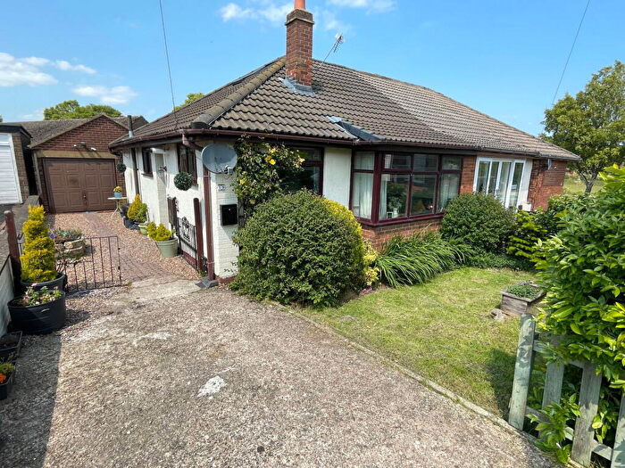 3 Bedroom Semi-Detached Bungalow For Sale In Middlecliffe Drive, Crow Edge, Sheffield, S36