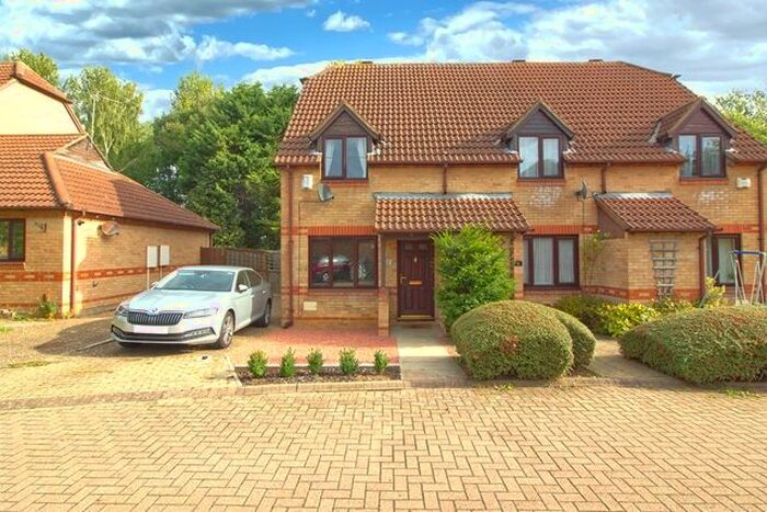 2 Bedroom Semi-Detached House To Rent In Pleshey Close, Shenley Church End, Milton Keynes, MK5