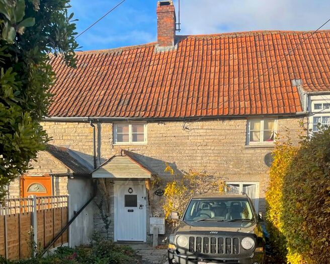 2 Bedroom Terraced House To Rent In Sutton Road, Somerton TA11