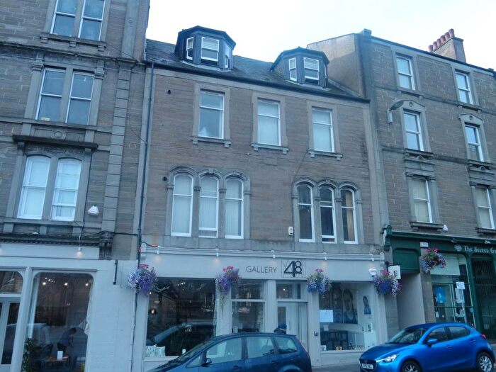 2 Bedroom Flat To Rent In West Port, Dundee, DD1