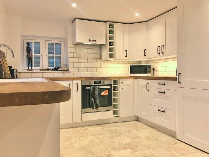 4 Bedroom Property To Rent In Pitts Road, Headington, Oxford OX3