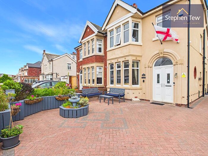 3 Bedroom Semi Detached House For Sale In Napier Avenue, Blackpool, FY4