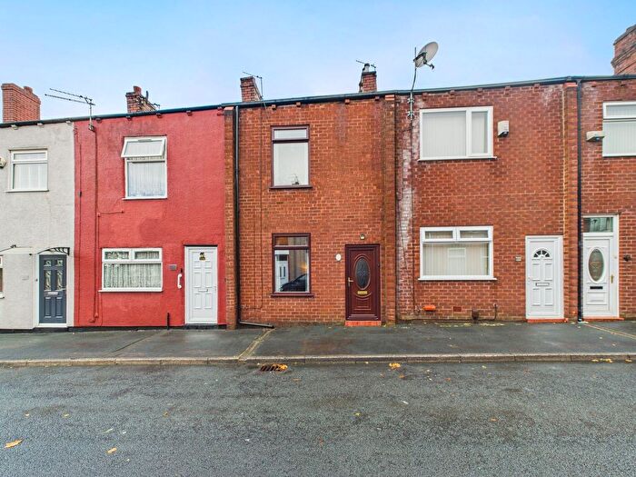 2 Bedroom Terraced House For Sale In Birch Street, Tyldesley, M29