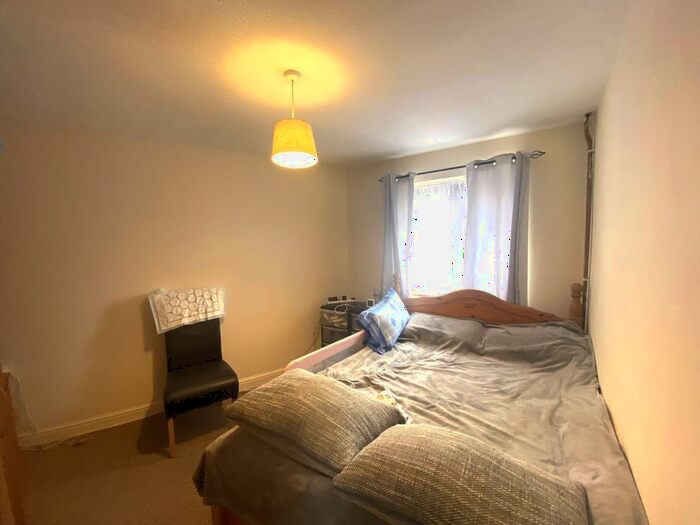 1 Bedroom Maisonette To Rent In Kilmarnock Gardens, Dagenham, Essex, RM8