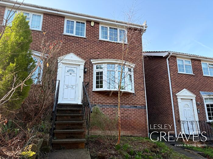 3 Bedroom Town House To Rent In Southdale Road, Carlton, NG4