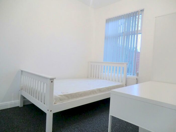 1 Bedroom Terraced House To Rent In Booking Ensuite Rooms Near Warwick Uni, CV4