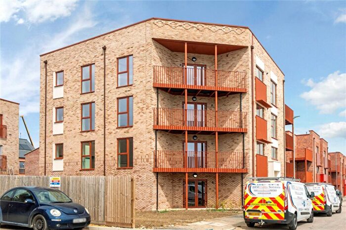 2 Bedroom Apartment To Rent In Galton Road, Cambridge, Cambridgeshire, CB3