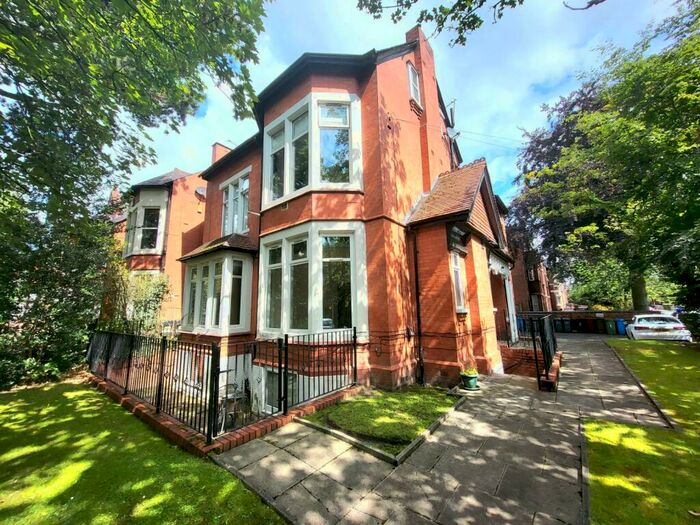 2 Bedroom Flat To Rent In Barlow Moor Road, West Didsbury, Manchester, M20