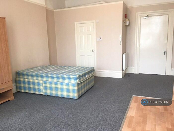 Studio To Rent In Redland Road, Bristol, BS6