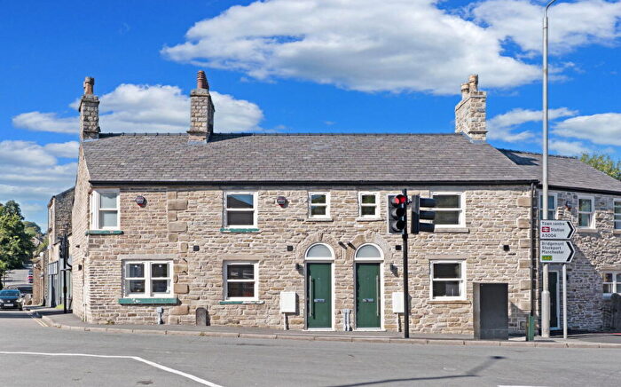3 Bedroom Terraced House To Rent In Buxton Road, Whaley Bridge, High Peak, SK23