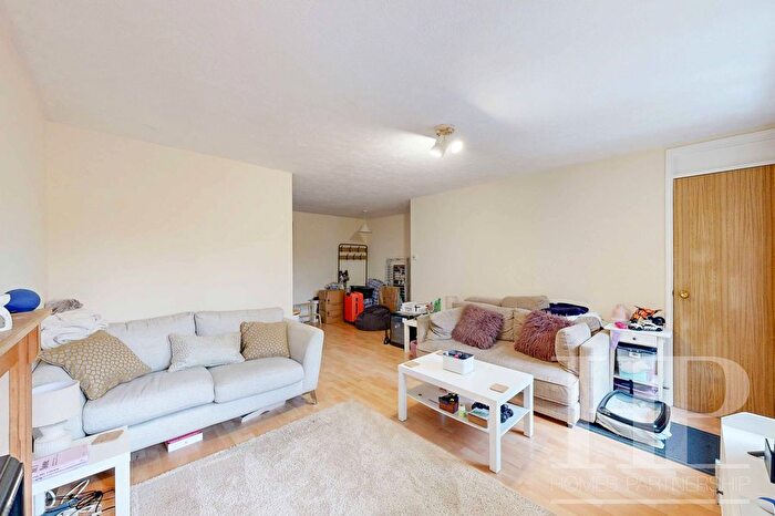 1 Bedroom Maisonette To Rent In Charrington Way, Broadbridge Heath, RH12