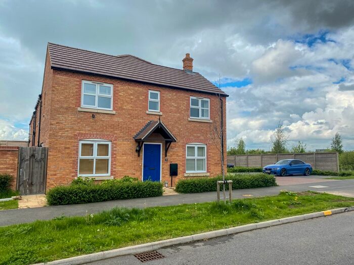 3 Bedroom Semi-Detached House To Rent In Tippett Road, Stamford, PE9