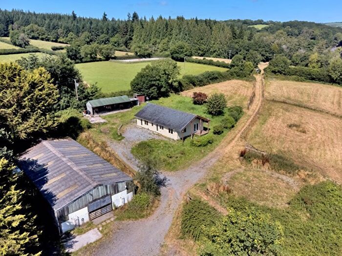 4 Bedroom Cottage For Sale In Buckfastleigh, TQ11