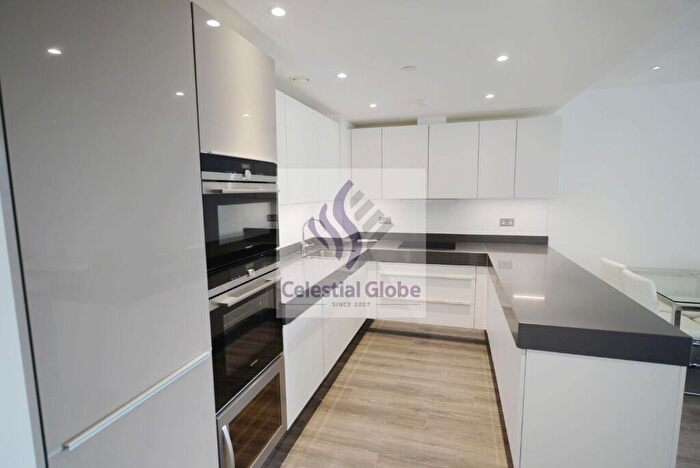 2 Bedroom Flat To Rent In Canter Way, London, E1