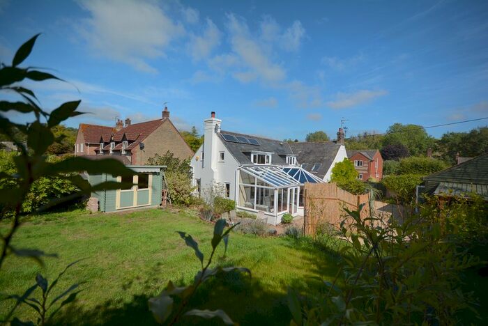 3 Bedroom Property To Rent In Piddletrenthide, Dorchester, DT2