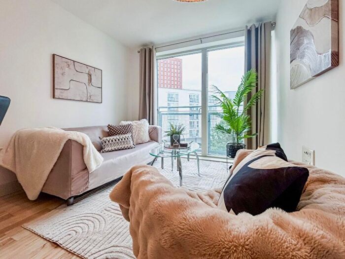 2 Bedroom Apartment For Sale In Vie Building, Castlefield, M3