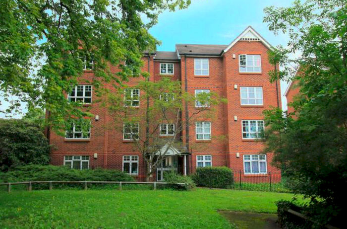 2 Bedroom Apartment To Rent In Aragon Court, Raleigh Street, NG7