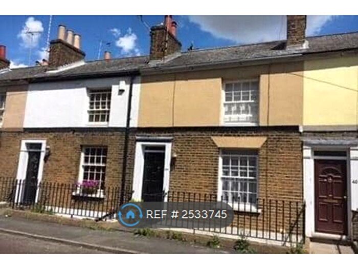 3 Bedroom Terraced House To Rent In East Terrace, Gravesend, DA12