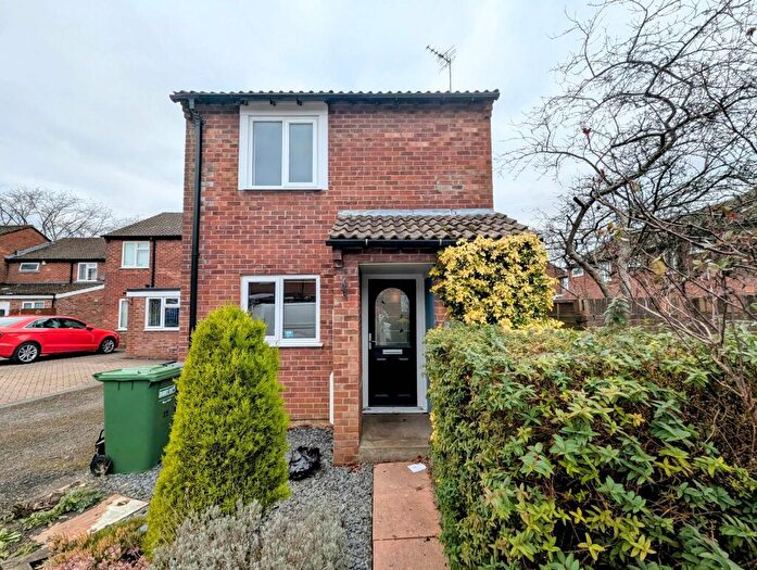 2 Bedroom House To Rent In Lancaster Close, Stoke Gifford, Bristol, BS34