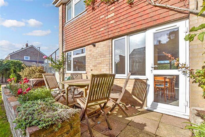 3 Bedroom Semi-Detached House For Sale In Mercer Way, Chart Sutton, Maidstone, Kent, ME17