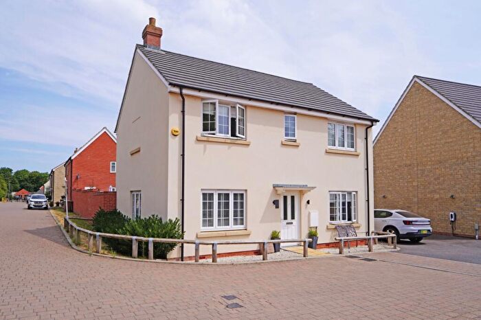 4 Bedroom Detached House For Sale In Hicks Close, Shrivenham, Swindon, Oxfordshire, SN6