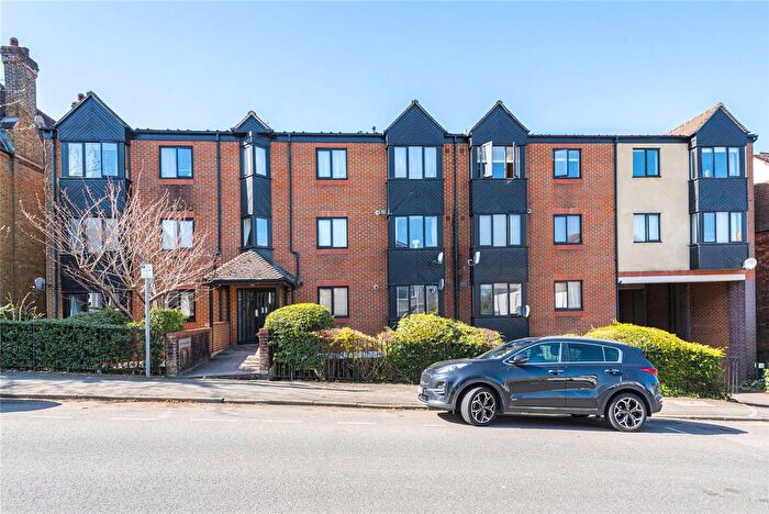 1 Bedroom Flat For Sale In Granville Road, Sevenoaks, TN13