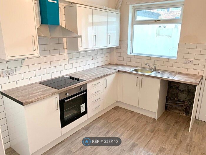 2 Bedroom End Of Terrace House To Rent In Dickinson Street, Darlington, DL1