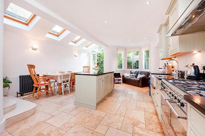 5 Bedroom House To Rent In Beauval Road, Dulwich, London, SE22