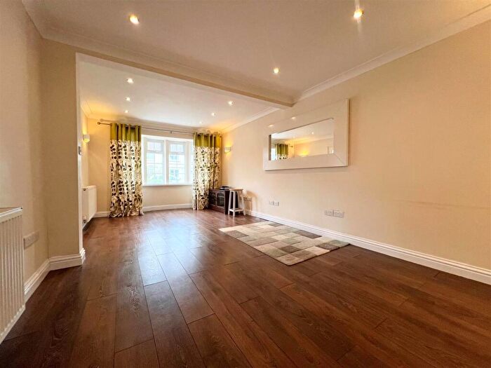 3 Bedroom Semi-Detached House To Rent In Tanyrallt Avenue, Litchard, Bridgend, CF31