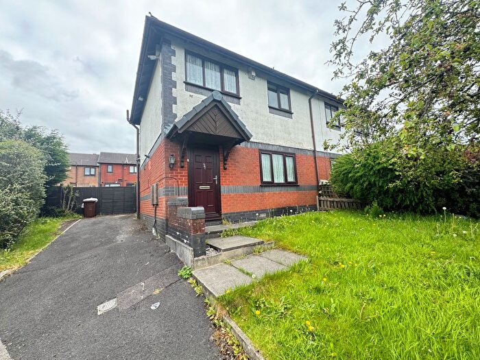 2 Bedroom Semi Detached House For Sale In Highfield Road, Blackburn, BB2