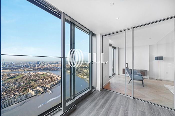 2 Bedroom Flat To Rent In Landmark Pinnacle, Marsh Wall, E14