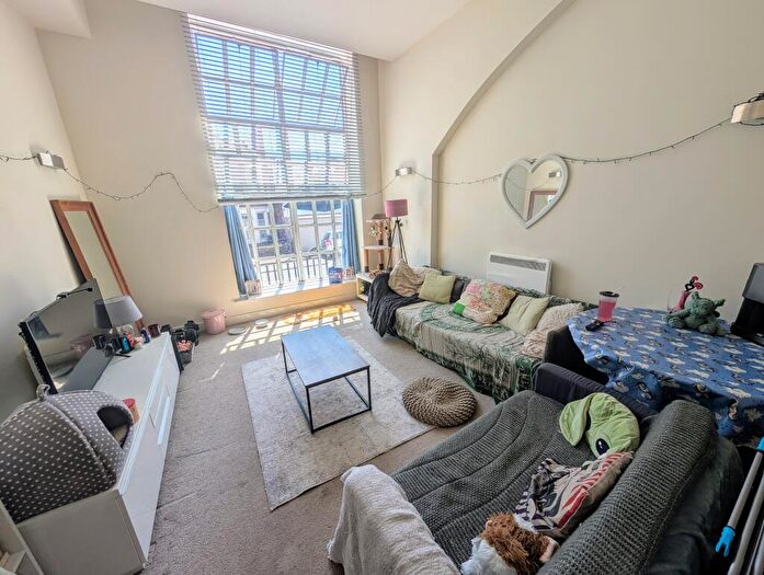 1 Bedroom Flat To Rent In Old Arts College, Clarence Place, Newport, NP19