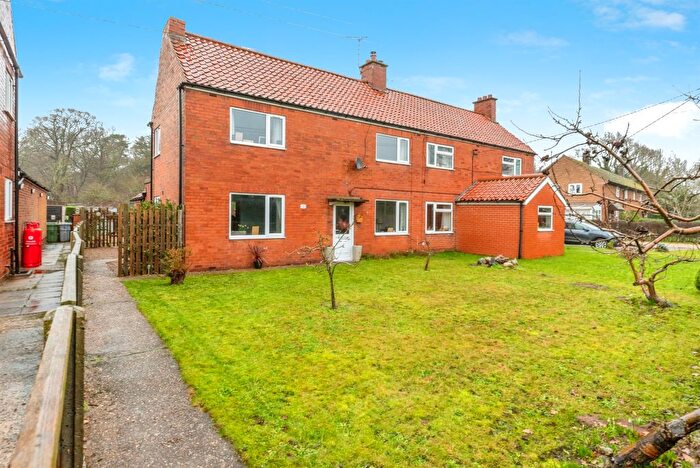 3 Bedroom Semi-Detached House For Sale In Mill Lane, South Clifton, Newark, NG23