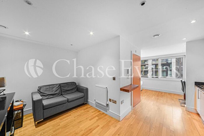 Flat To Rent In Indescon Square, Canary Wharf, London, E14