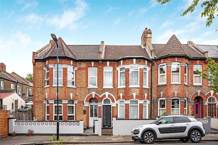 3 Bedroom Terraced House For Sale In Elmcroft Street, London, E5