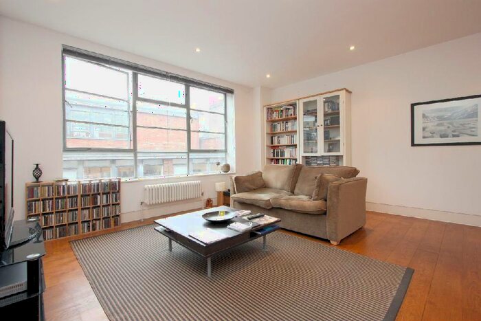 1 Bedroom Apartment To Rent In Goswell Road, London, EC1V