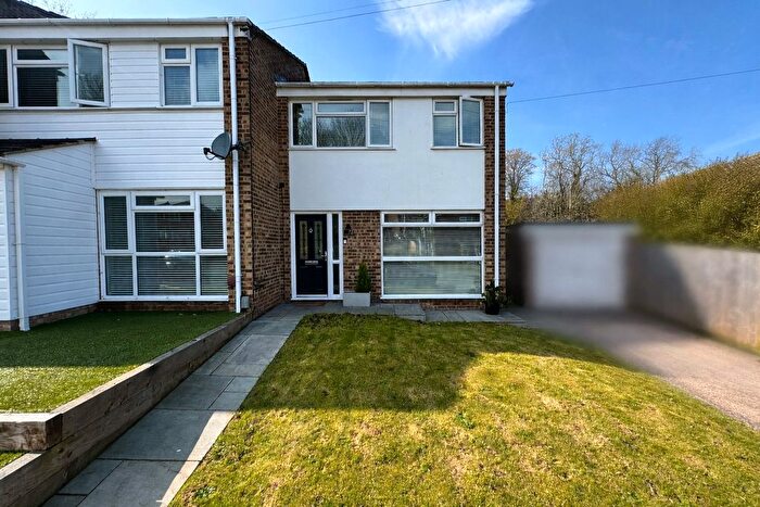 3 Bedroom End Terrace House For Sale In Ploughmans Way, Rainham, Kent, ME8