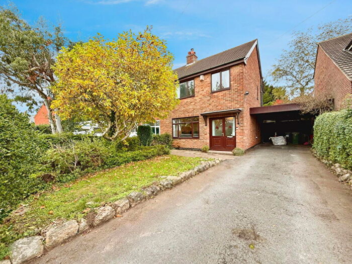 3 Bedroom Semi-Detached House For Sale In Atherstone Road, Measham, DE12
