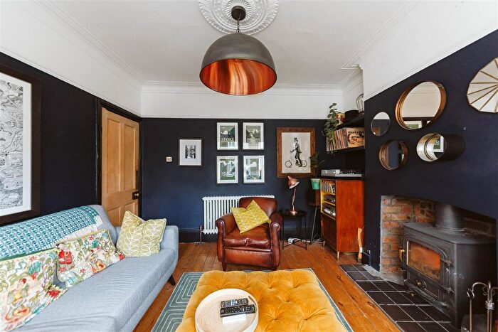 2 Bedroom End Of Terrace House For Sale In Berkeley Avenue, Bishopston, Bristol, BS7