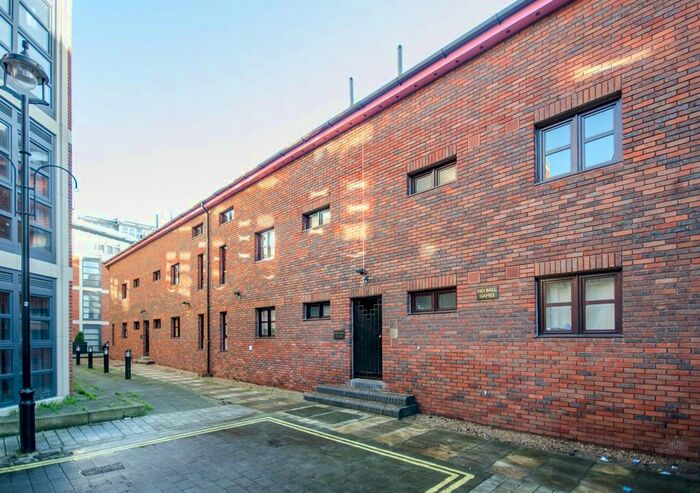 1 Bedroom Flat To Rent In Garden Terrace, Pimlico, London, SW1V