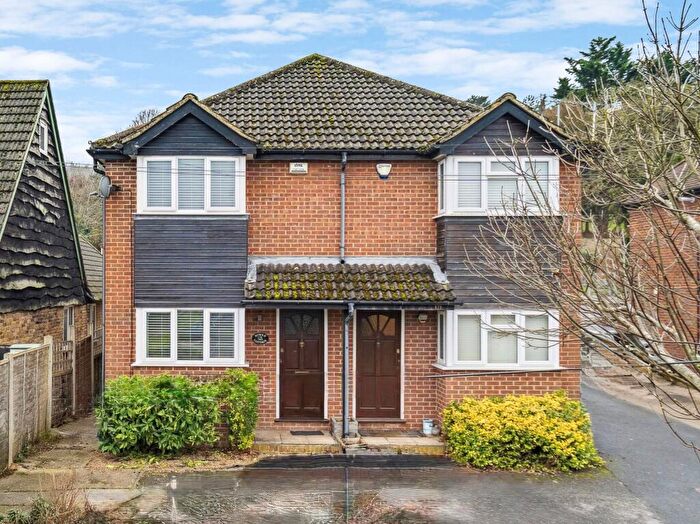 1 Bedroom Semi Detached House For Sale In Boundary Road, Wooburn Green, HP10