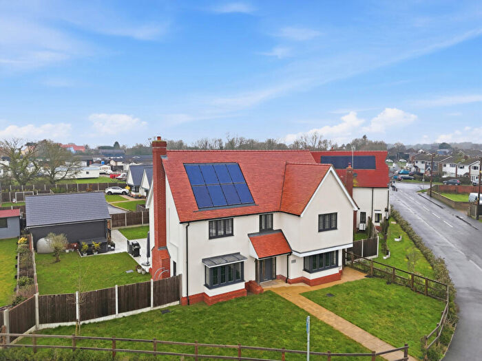 5 Bedroom Detached House For Sale In Grange Road, Tiptree, CO5