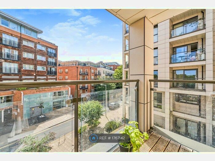 2 Bedroom Flat To Rent In Skerne Road, Kingston Upon Thames, KT2