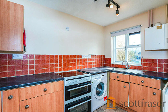 2 Bedroom Terraced House To Rent In Manor Road, Witney, OX28