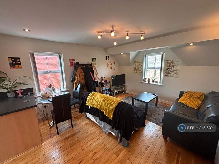 2 Bedroom Flat To Rent In The Junxion, Leeds, LS5