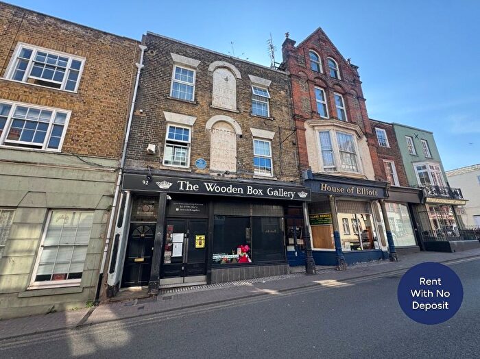 1 Bedroom Flat To Rent In - High Street, Ramsgate, Kent, CT11