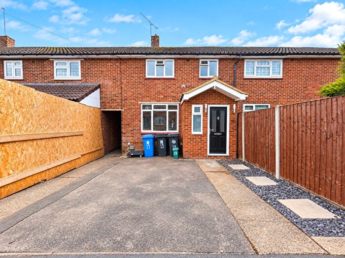 3 Bedroom Terraced House To Rent In Bateson Way, Woking, Surrey, GU21